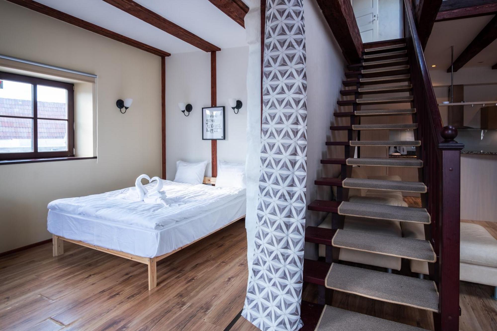 Dream Stay - Five Bedroom Penthouse In Old Town Tallinn Exteriör bild