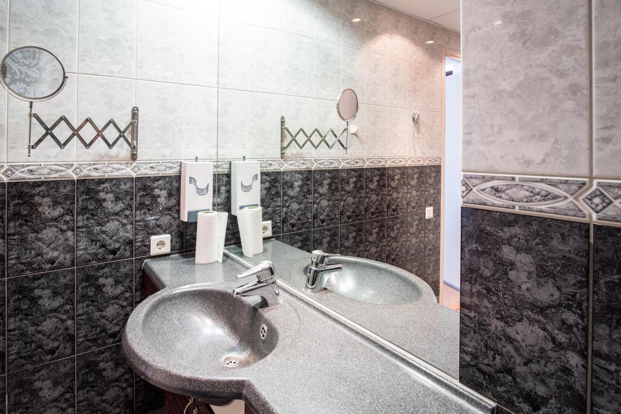 Dream Stay - Five Bedroom Penthouse In Old Town Tallinn Exteriör bild